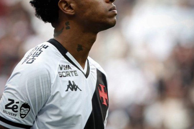 TCHÊ TCHÊ - Por conhecer Diniz, foi o jogador que mais se apresentou no meio campo. Teve muita ação e conseguiu fazer bem um trabalho de articulador. Nota: 6 - Foto: Matheus Lima/Vasco