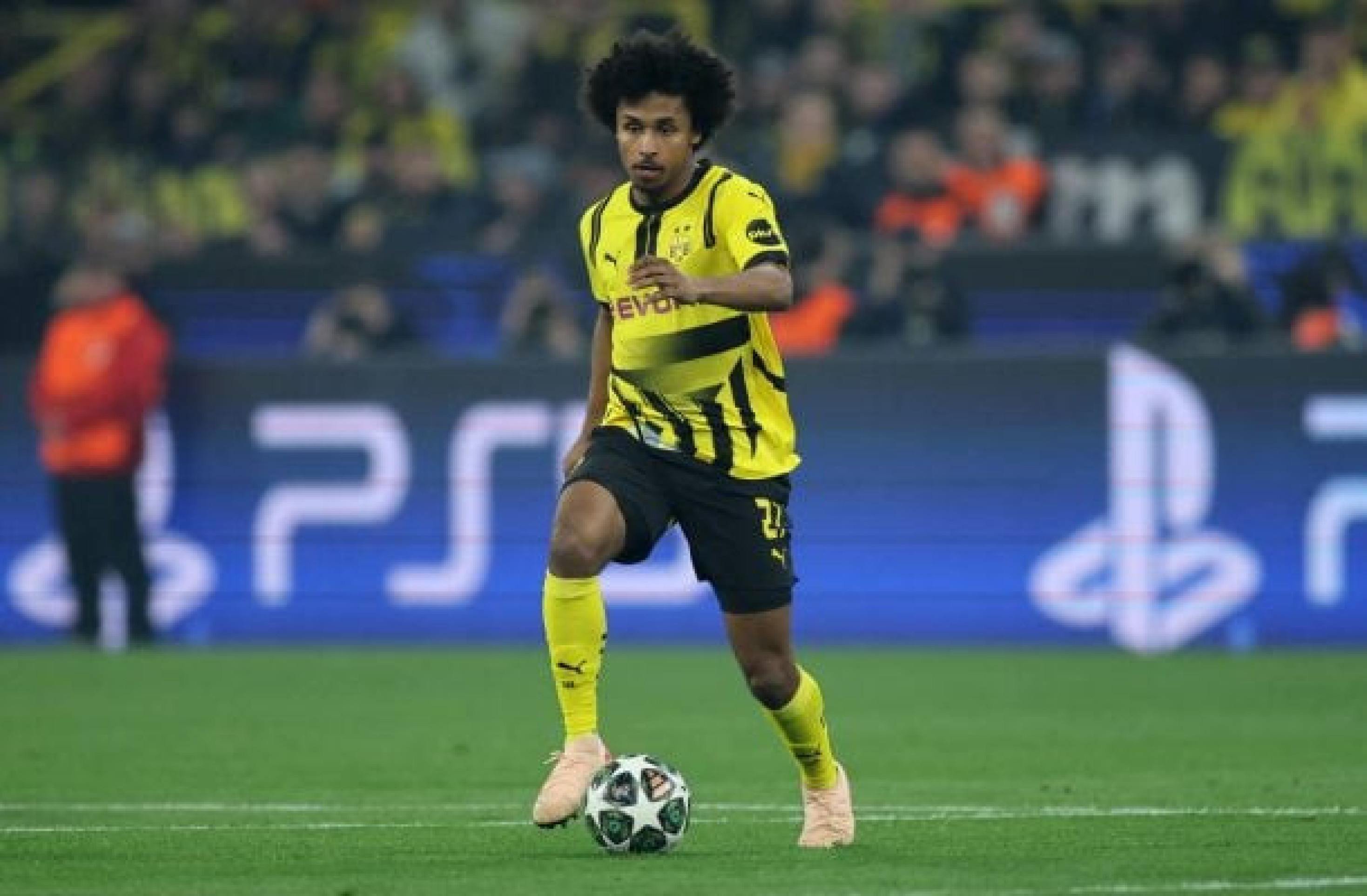 Atacante do Borussia afirma conhecer o Fluminense e elogia Thiago Silva
