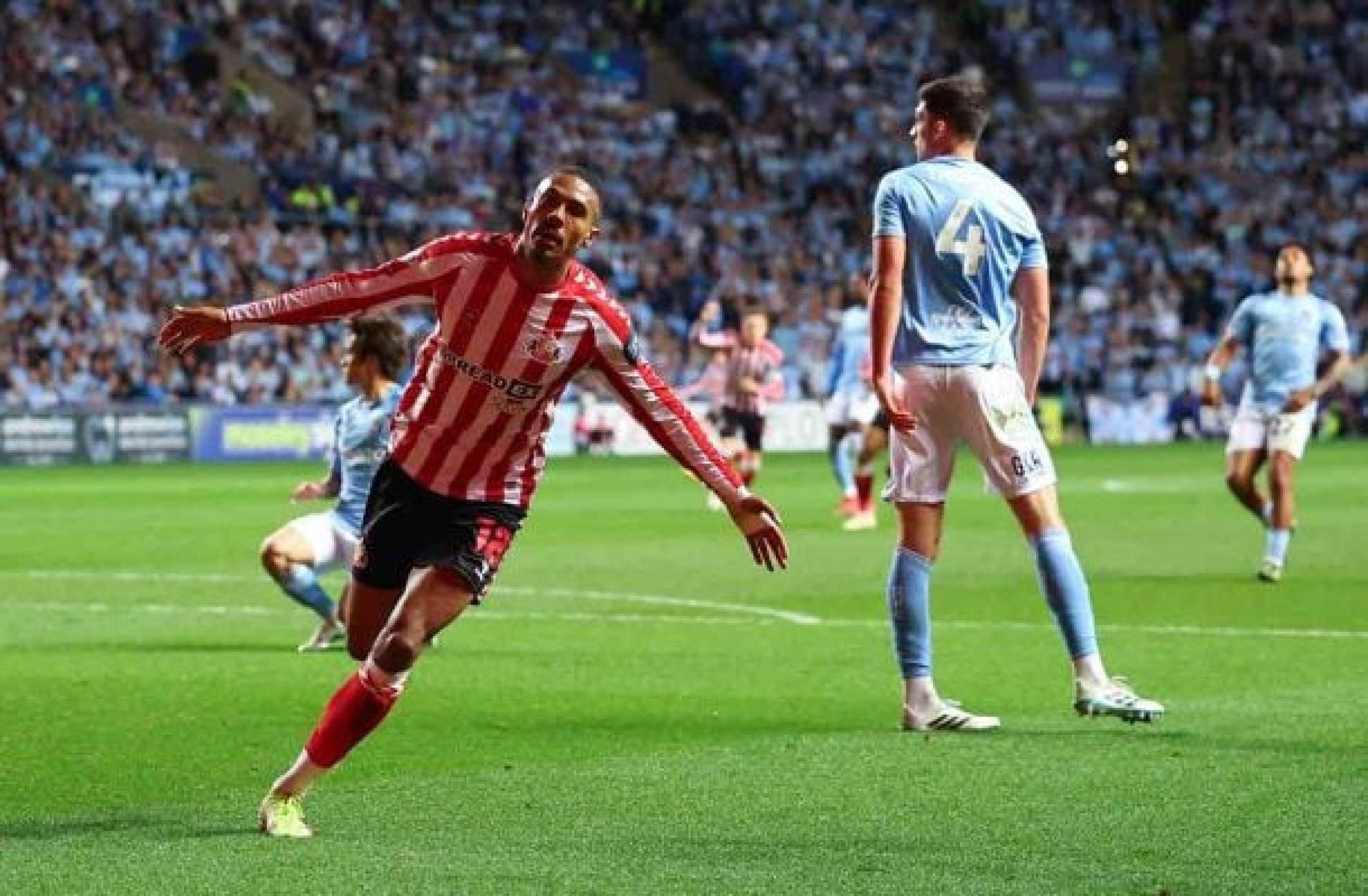 Sunderland e Coventry buscam vaga na final dos Playoffs da Segundona Inglesa