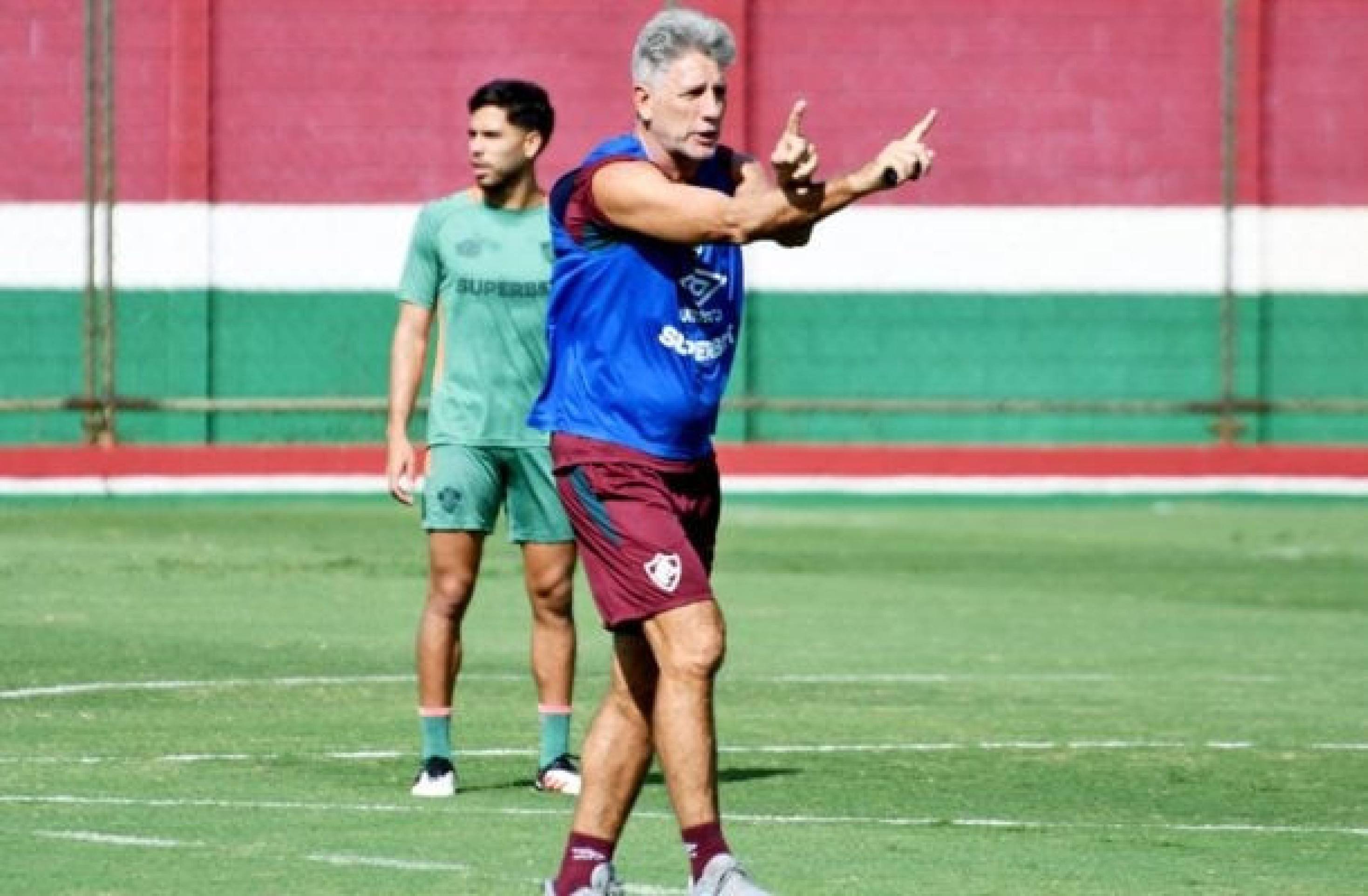 Fluminense busca vitória para espantar desconfiança