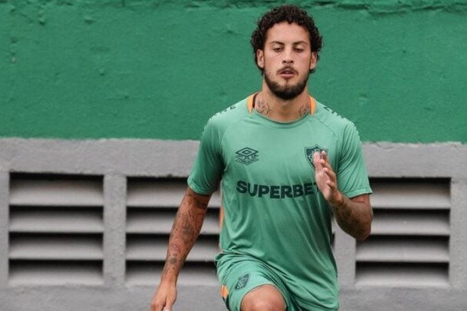 Guga sofreu lesão na coxa esquerda no treino de terça-feira -  (crédito: Foto: Lucas Merçon/Fluminense)