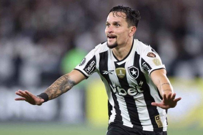 Artur comemora o seu gol, o da vitória do Botafogo sobre o Estudiantes -  (crédito: Foto: Vitor Silva/Botafogo)
