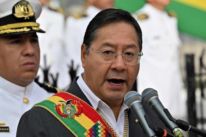 Arce desistiu da candidatura a um novo mandato de cinco anos algumas semanas após ser proclamado candidato pelo partido Movimento ao Socialismo - (crédito: AIZAR RALDES / AFP) Arce desistiu da candidatura a um novo mandato de cinco anos algumas semanas após ser proclamado candidato pelo partido Movimento ao Socialismo - (crédito: AIZAR RALDES / AFP)