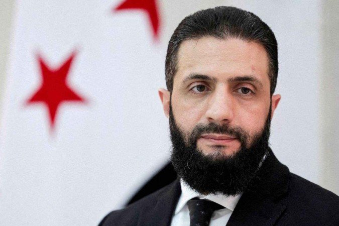 Na semana ada, Al-Sharaa encontrou-se com o presidente da França, Emmanuel Macron, e pediu pelo fim das sanções - (crédito: Reuters) Na semana ada, Al-Sharaa encontrou-se com o presidente da França, Emmanuel Macron, e pediu pelo fim das sanções - (crédito: Reuters)