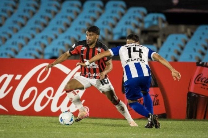 Equipe de Salvador, mesmo fora de casa, teve maior frequência no ataque -  (crédito: Foto: Divulgação/Conmebol)
