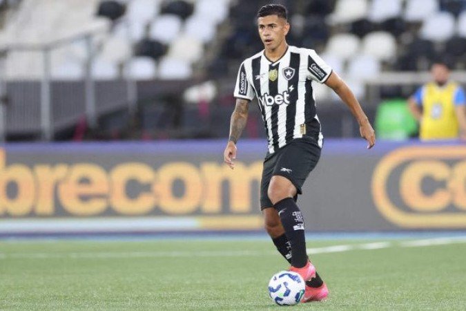 DAVID RICARDO - Transmitiu muita segurança, com ótima marcação - Nota 6,5 - Vitor Silva/Botafogo