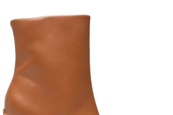 Bota Feminina Cano Médio Em Couro, da Market 33, na Shop2gether (R$ 240,90)