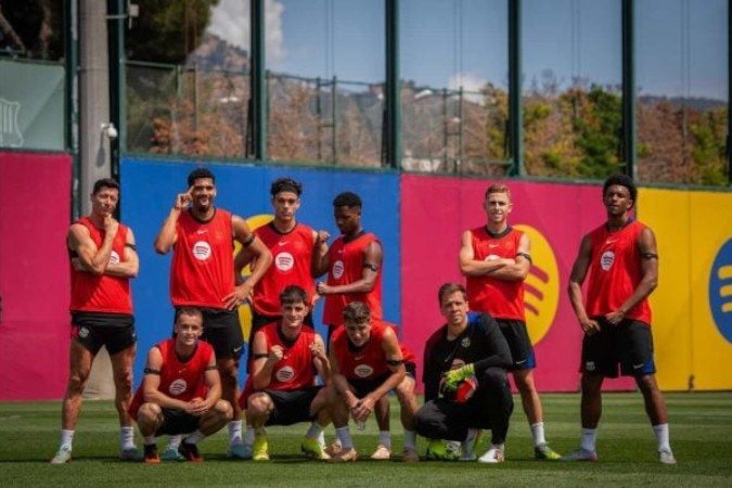 Jogadores do Barcelona durante treinamento da equipe - (crédito: Foto: Divulgação) Jogadores do Barcelona durante treinamento da equipe - (crédito: Foto: Divulgação)