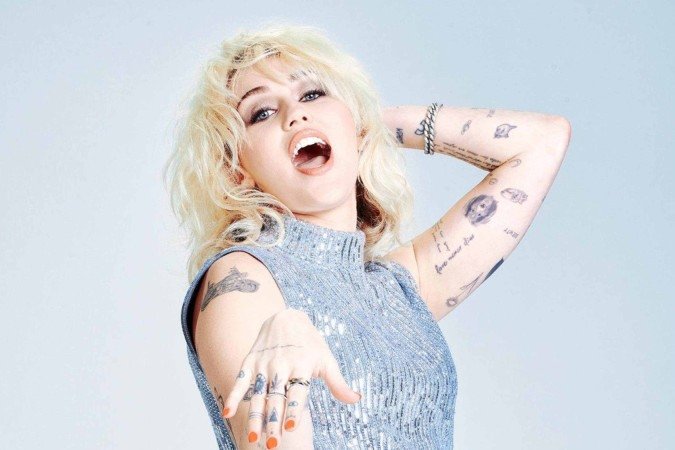 O que pai de Miley Cyrus disse sobre conflito familiar - (crédito: TMJBrazil) O que pai de Miley Cyrus disse sobre conflito familiar - (crédito: TMJBrazil)
