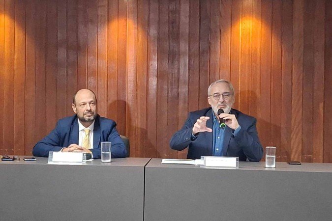 O presidente do Instituto Nacional do Seguro Social (INSS), Gilberto Waller Júnior, revelou durante coletiva de imprensa, realizada nesta terça-feira (14/5) dados alarmantes sobre a quantidade de denúncias envolvendo descontos não reconhecidos em benefícios previdenciários - (crédito: Fernanda Strickland/CB/DA Press) O presidente do Instituto Nacional do Seguro Social (INSS), Gilberto Waller Júnior, revelou durante coletiva de imprensa, realizada nesta terça-feira (14/5) dados alarmantes sobre a quantidade de denúncias envolvendo descontos não reconhecidos em benefícios previdenciários - (crédito: Fernanda Strickland/CB/DA Press)