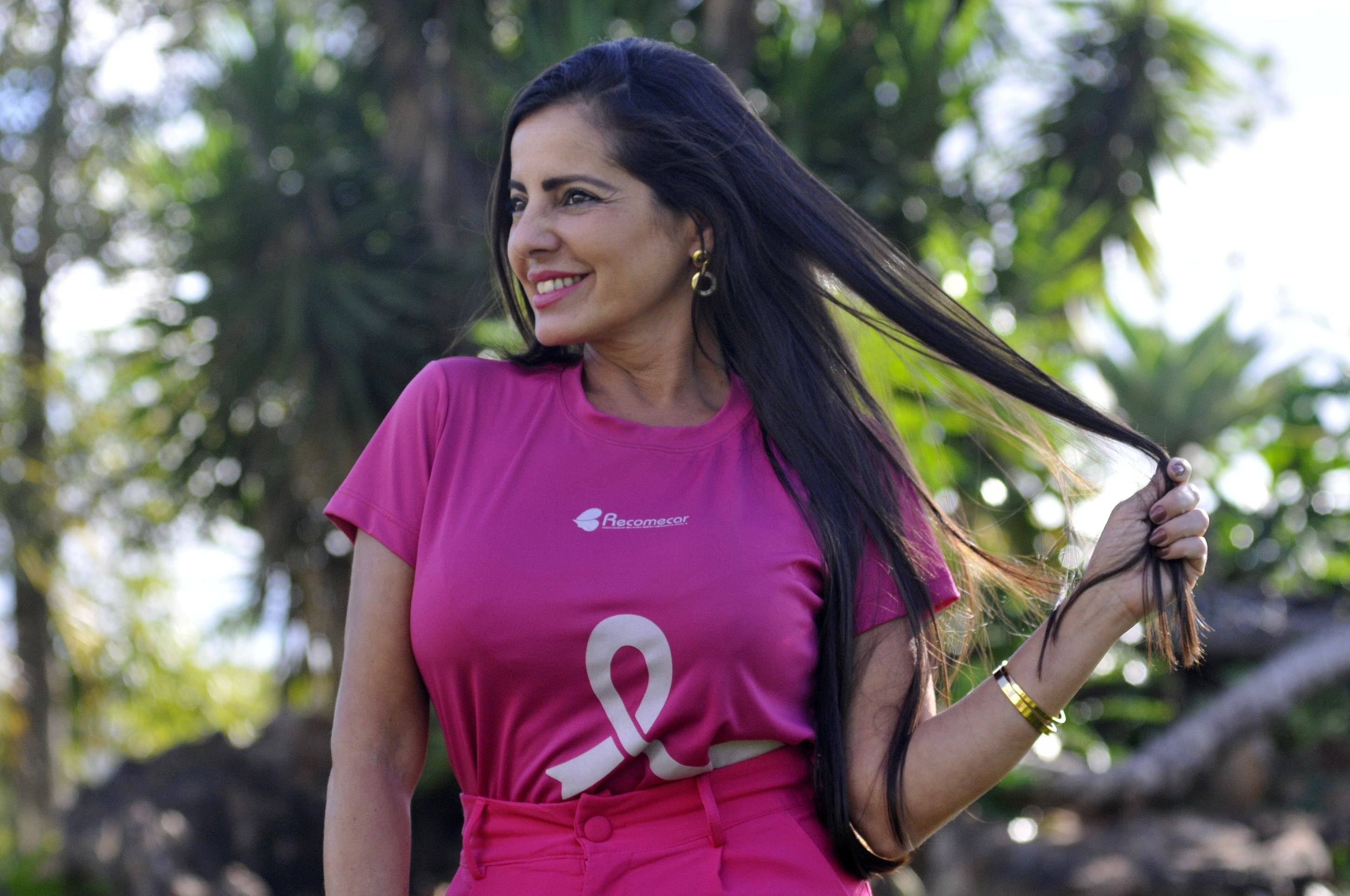  13/05/2025. Crédito: Minervino Júnior/CB/D.A Press. Brasil.  Brasilia - DF. Tratamento humanizado do câncer Joana Jeker (rosa).