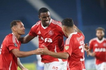 Jogadores do Inter comemoram o gol marcado por Ricardo Mathias -  (crédito: Foto: Ricardo Duarte / Internacional )