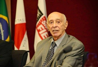José Israel Vargas, ex-ministro de Ciência e Tecnologia, esteve à frente do ministério entre 1992 e 1999, durante os governos dos presidentes Itamar Franco e Fernando Henrique Cardoso -  (crédito: Arquivo Fiemg)