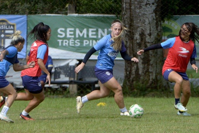 Camisa 10 do Real, a meia Manu Balbinot crê no avanço da equipe brasiliense para as oitavas de final - (crédito: Marcelo Ferreira/CB/D.A Press) Camisa 10 do Real, a meia Manu Balbinot crê no avanço da equipe brasiliense para as oitavas de final - (crédito: Marcelo Ferreira/CB/D.A Press)