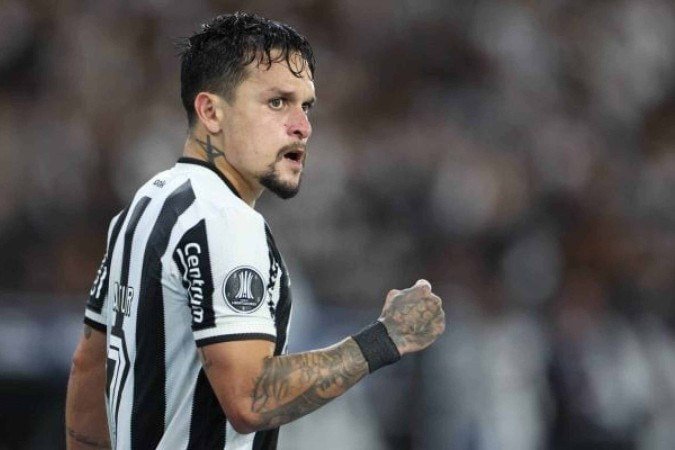 Artur teve sua melhor exibição com a camisa do Mais Tradicional - (crédito: Foto: Vitor Silva/Botafogo) Artur teve sua melhor exibição com a camisa do Mais Tradicional - (crédito: Foto: Vitor Silva/Botafogo)