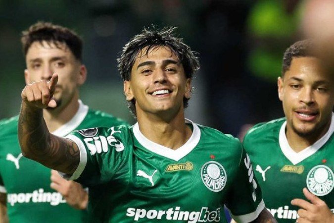 FACUNDO TORRES -  Apareceu muito bem na área para fazer o segundo gol do Palmeiras e, na etapa final, para fazer um gol eu seria anulado por impedimento. Suas inversões de posição com Vitor Roque confundiu a defesa. E Facundo foi bem mais eficaz do que Felipe Anderson. NOTA 7,0. Foto:  Cesar Greco/Palmeiras
