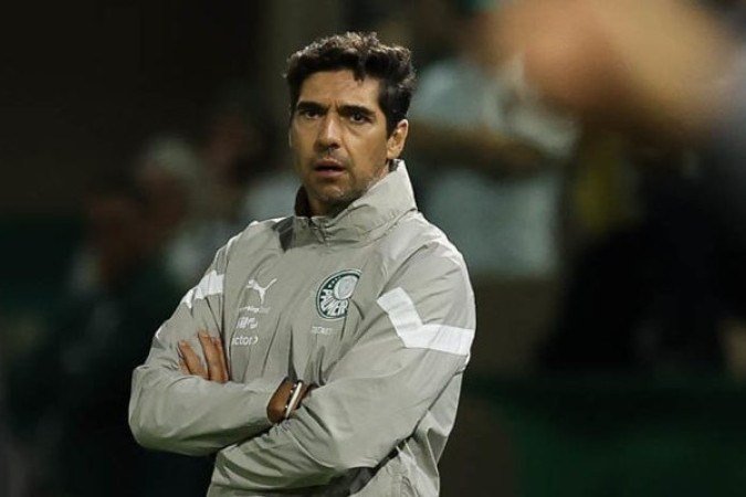 TÉCNICO: ABEL FERREIRA - Poupou seus astros e contou com suplentes que deram conta do recado diante de um time pouco efetivo no ataque e fraco tecnicamente. No segundo tempo, quando o time perdeu imposição, fez substituições que mantiveram  pegada. Mas foi nítida a queda de produção na reta final. NOTA 6,0. Foto: Cesar Greco/Palmeiras