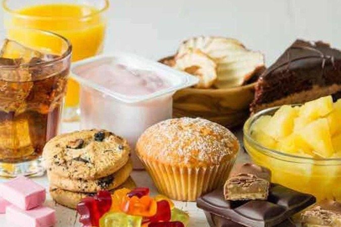 Abundantes em produtos alimentícios ultraprocessados, como refrigerantes e sobremesas industrializadas, essas substâncias devem ser consumidas com moderação
- (crédito: Heut.et/Divulgação ) Abundantes em produtos alimentícios ultraprocessados, como refrigerantes e sobremesas industrializadas, essas substâncias devem ser consumidas com moderação
- (crédito: Heut.et/Divulgação )