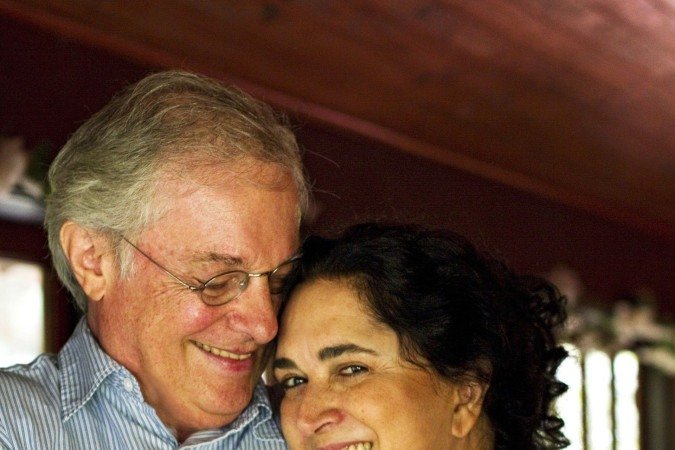  Olivia e Francis Hime.
    