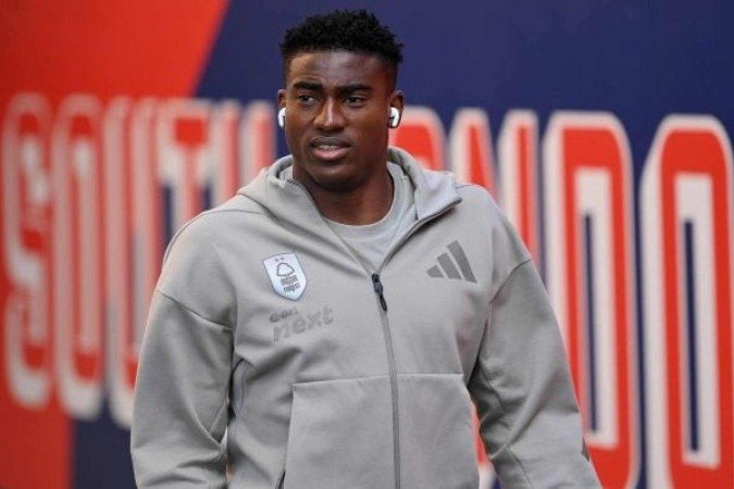 Awoniyi sofreu uma ruptura intestinal e precisou ar por cirurgia - (crédito: Foto: Justin Setterfield/Getty Images) Awoniyi sofreu uma ruptura intestinal e precisou ar por cirurgia - (crédito: Foto: Justin Setterfield/Getty Images)