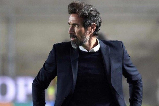 Treinador está pressionado após eliminação recente no Campeonato Argentino - (crédito: Foto: Alexis Lloret/Getty Images) Treinador está pressionado após eliminação recente no Campeonato Argentino - (crédito: Foto: Alexis Lloret/Getty Images)