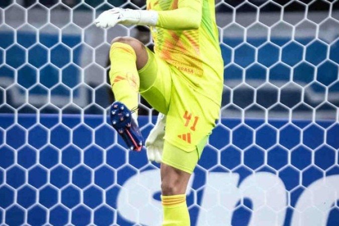 LEO ARAGÃO - Poderia ter se saído melhor no lance do gol do Palestino. Fez algumas boas intervenções,mas estava nitidamente tenso.NOTA 6,0. Foto: Gustavo Aleixo/Cruzeiro