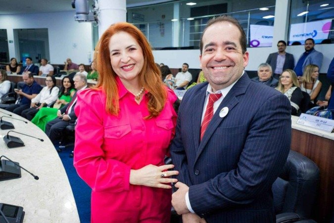 A presidente da ABEOC Brasil, Enid Câmara, e o presidente da ABEOC Ceará, Leonardo Araripe A presidente da ABEOC Brasil, Enid Câmara, e o presidente da ABEOC Ceará, Leonardo Araripe