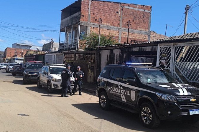 Aléx Brito, investigado pelo duplo feminicídio da mulher e da sogra, em Luziânia, é encontrado morto no Recanto das Emas