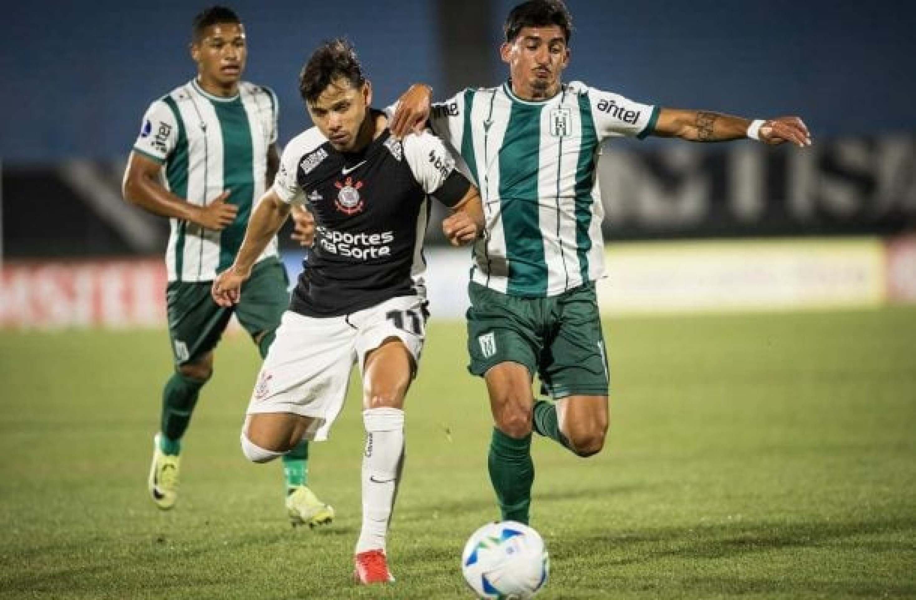 Corinthians vence o Racing por 1 a 0 -  (crédito: Divulgação/Conmebol)