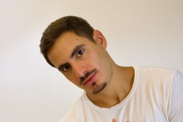 Diogo Tarré, ator -  (crédito: Bernardo Riley)