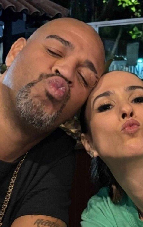 Tatá Werneck explica saída de Adriano Imperador em gravação da Globo
 -  (crédito: Redes Sociais)