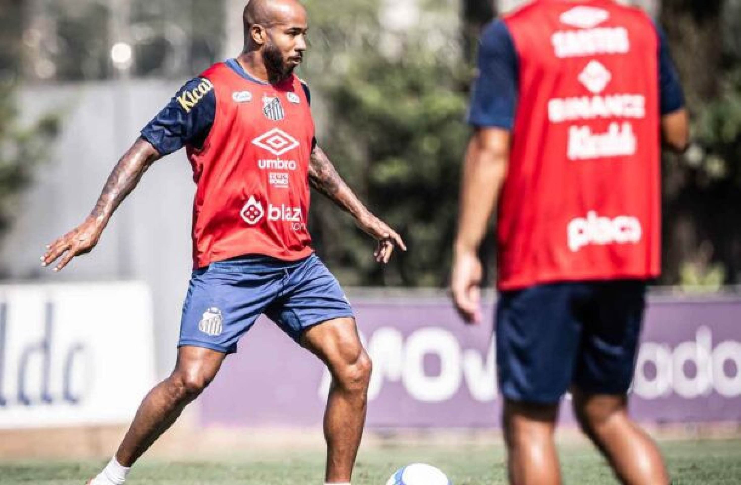 Santos não paga parcelas por compra de meia, e Atlético-MG aciona o CNRD