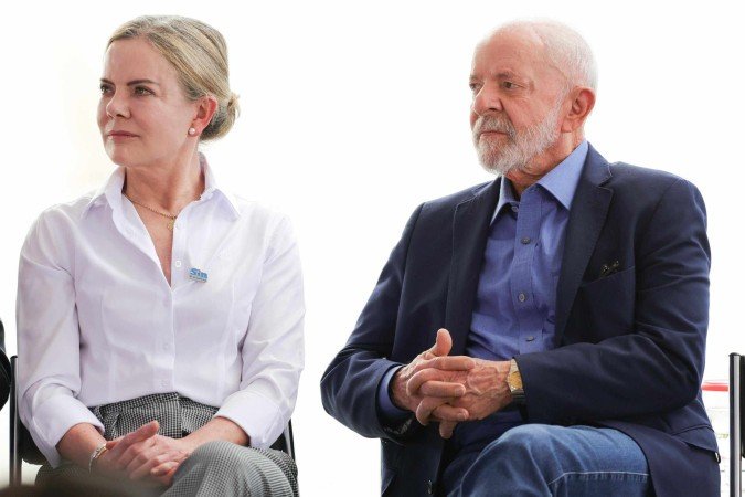 A ministra Gleisi Hoffmann disse que a CPMI pode comprometer a investigação das fraudes e a devolução de descontos indevidos - (crédito: Fabio Rodrigues-Pozzebom/ Agência Brasil ) A ministra Gleisi Hoffmann disse que a CPMI pode comprometer a investigação das fraudes e a devolução de descontos indevidos - (crédito: Fabio Rodrigues-Pozzebom/ Agência Brasil )