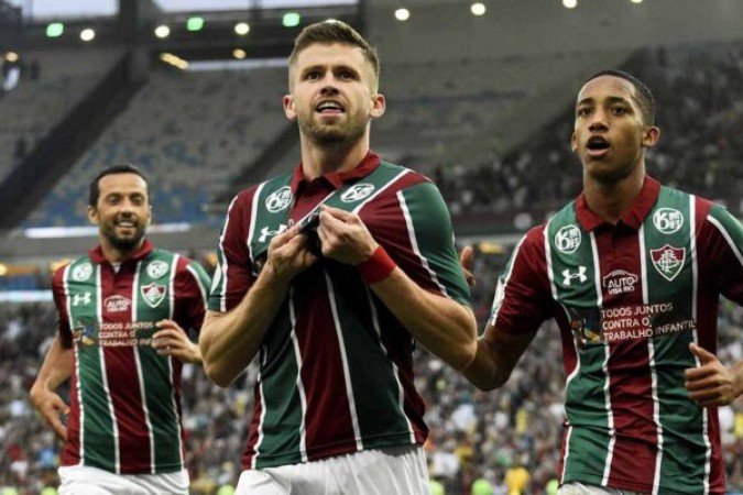 Rio de Janeiro, RJ - Brasil - 29/09/2019 - Maracan.. - Caio Henrique comemorando gol.Campeonato Brasileiro. 22.. Rodada. Jogo Fluminense x Gr..mio..FOTO DE MAILSON SANTANA/FLUMINENSE FC..IMPORTANTE: Imagem destinada a uso institucional e divulga....o, seu uso comercial est.. vetado incondicionalmente por seu autor e o Fluminense Football Club...IMPORTANT: Image intended for institutional use and distribution. Commercial use is prohibited unconditionally by its author and Fluminense Football Club...IMPORTANTE: Im..gen para uso solamente institucional y distribuici..n. El uso comercial es prohibido por su autor y por el Fluminense Football Club.
- (crédito: Mailson Santana/Fluminense FC) Rio de Janeiro, RJ - Brasil - 29/09/2019 - Maracan.. - Caio Henrique comemorando gol.Campeonato Brasileiro. 22.. Rodada. Jogo Fluminense x Gr..mio..FOTO DE MAILSON SANTANA/FLUMINENSE FC..IMPORTANTE: Imagem destinada a uso institucional e divulga....o, seu uso comercial est.. vetado incondicionalmente por seu autor e o Fluminense Football Club...IMPORTANT: Image intended for institutional use and distribution. Commercial use is prohibited unconditionally by its author and Fluminense Football Club...IMPORTANTE: Im..gen para uso solamente institucional y distribuici..n. El uso comercial es prohibido por su autor y por el Fluminense Football Club.
- (crédito: Mailson Santana/Fluminense FC)