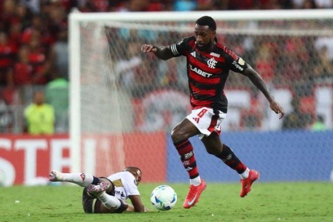 Gerson em ação com a camisa do Flamengo no triunfo sobre a LDU pela Libertadores - (crédito: Foto: Gilvan de Souza/Flamengo) Gerson em ação com a camisa do Flamengo no triunfo sobre a LDU pela Libertadores - (crédito: Foto: Gilvan de Souza/Flamengo)