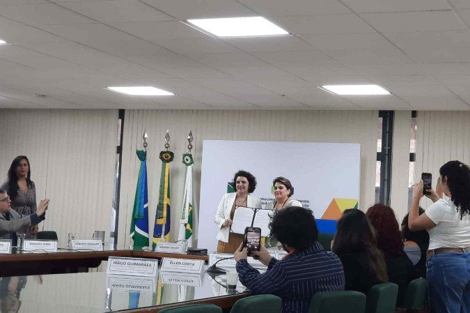 A iniciativa visa promover segurança para mulheres, oferecendo certificação, selo de estabelecimento seguro e incentivando uma cultura de igualdade e respeito. - (crédito: Foto: Giovanna Rodrigues/ Arquivo pessoal ) A iniciativa visa promover segurança para mulheres, oferecendo certificação, selo de estabelecimento seguro e incentivando uma cultura de igualdade e respeito. - (crédito: Foto: Giovanna Rodrigues/ Arquivo pessoal )
