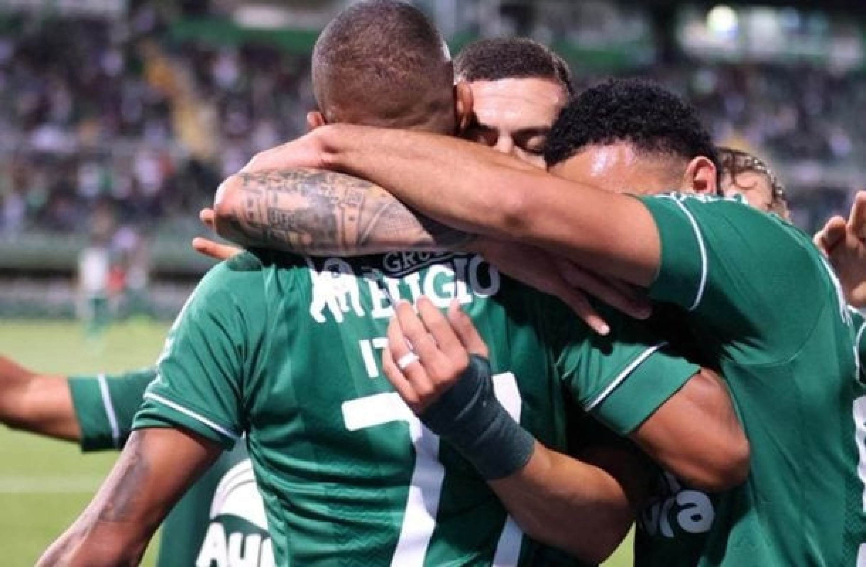 Chapecoense bate Cuiabá, em casa, e dorme no G4 da Série B