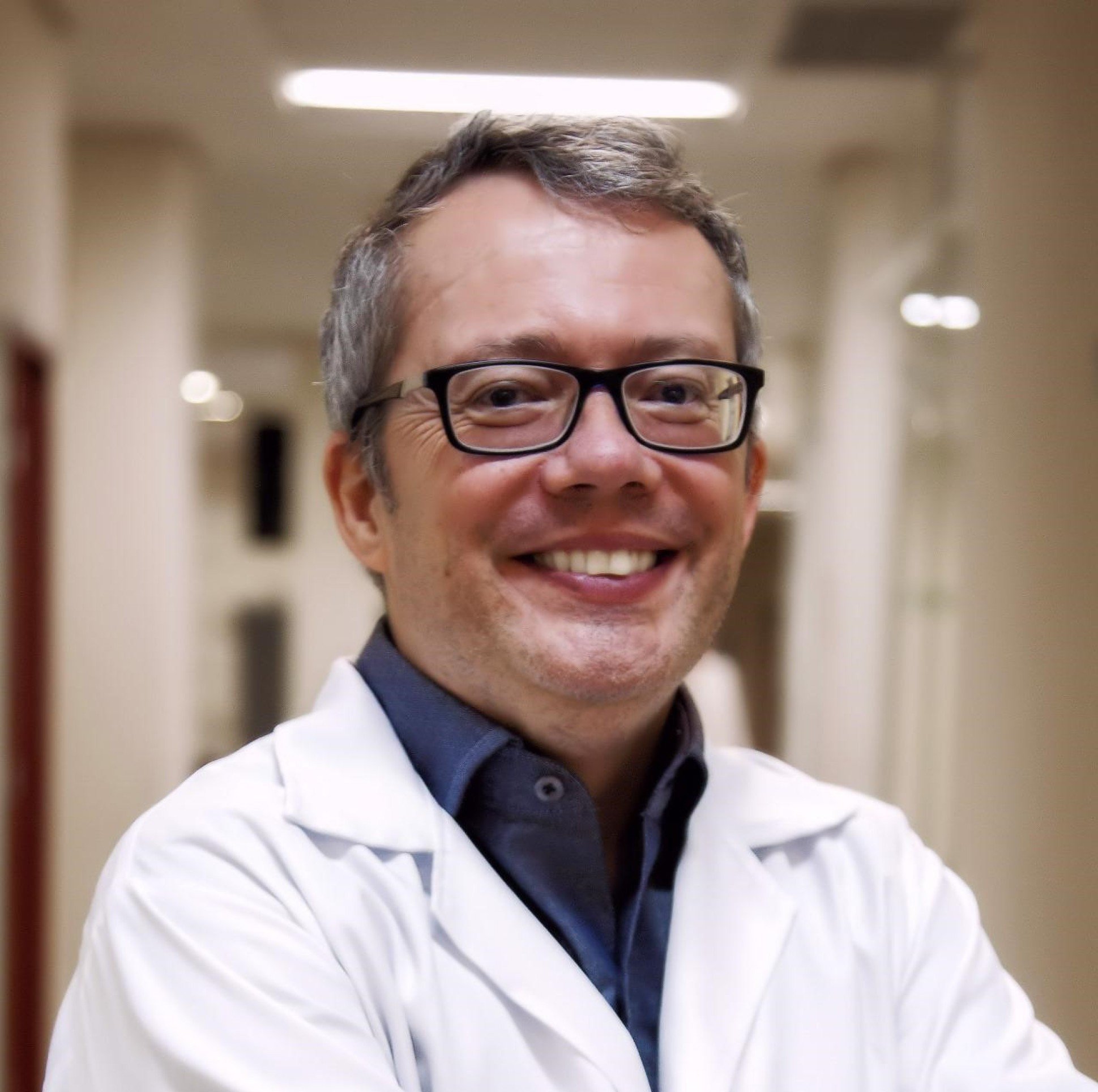 Três perguntas para Vinicius Duval, médico patologista do DB Patologia.