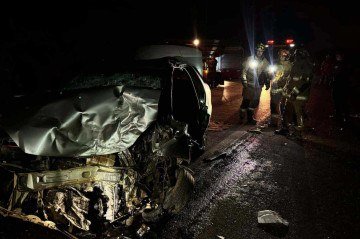 Carro conduzido por menor de idade se envolve em acidente com 4 vítimas  - CBMDF