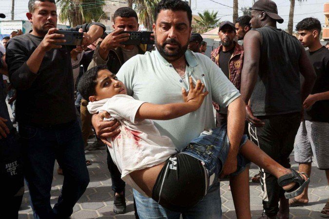 Fumaça após ataque de Israel a Gaza - (crédito: Anadolu/Getty Images) Fumaça após ataque de Israel a Gaza - (crédito: Anadolu/Getty Images)