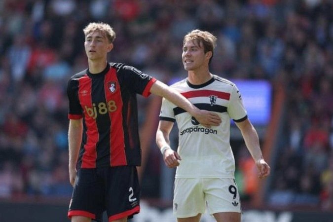 Huijsen (E) se destacou jogando pelo Bournemouth, da Inglaterra - (crédito: Ryan Pierse/Getty Images) Huijsen (E) se destacou jogando pelo Bournemouth, da Inglaterra - (crédito: Ryan Pierse/Getty Images)