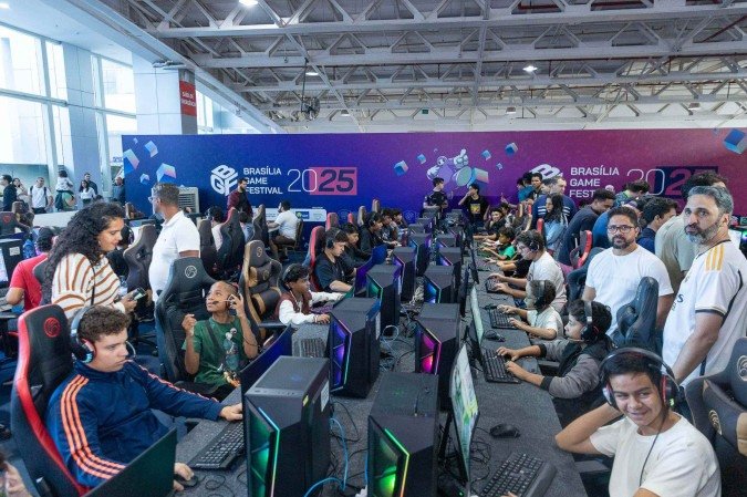 O espaço ficou lotado. A organização espera receber cerca de 60 mil pessoas ao longo dos três dias de programação intensa - (crédito: Mariana Campos/CB/D.A Press) O espaço ficou lotado. A organização espera receber cerca de 60 mil pessoas ao longo dos três dias de programação intensa - (crédito: Mariana Campos/CB/D.A Press)