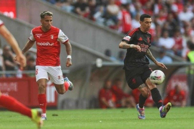Di María em ação pelo Benfica neste sábado - (crédito: Foto: Divulgação) Di María em ação pelo Benfica neste sábado - (crédito: Foto: Divulgação)