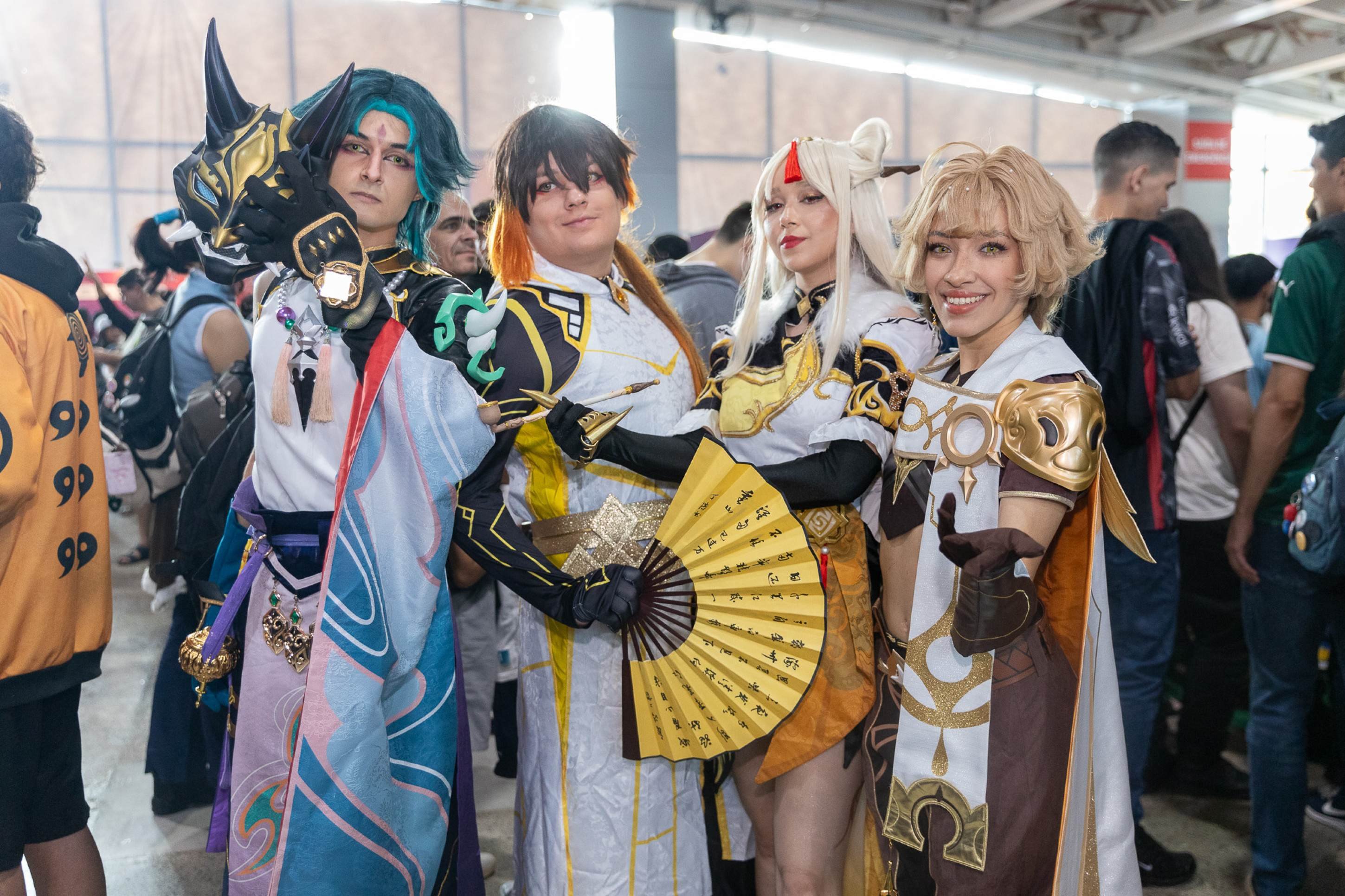 Amigos foram vestidos como personagens do jogo Genshin Impact 