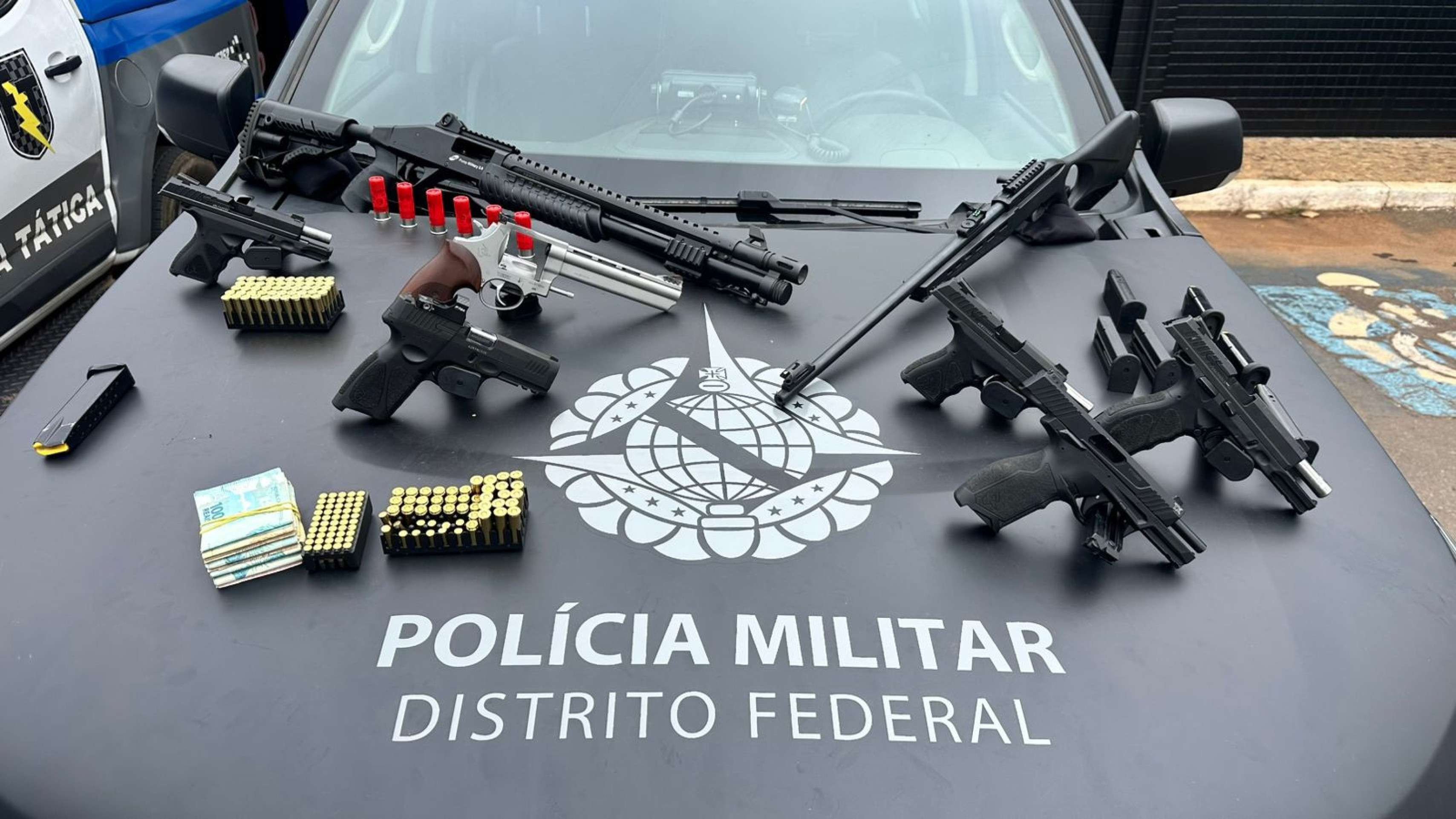 PM prende três por comércio ilegal de arma de fogo no DF e em Goiás