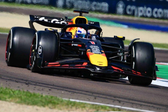 Verstappen não deu chance para Piastri e Norris e venceu o GP da Emilia-Romagna de Fórmula 1 - (crédito: AFP) Verstappen não deu chance para Piastri e Norris e venceu o GP da Emilia-Romagna de Fórmula 1 - (crédito: AFP)