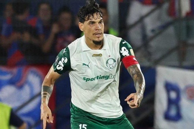 GUSTAVO GÓMEZ – Seguro na marcação, ganhou a maioria dos lances e saiu jogando com qualidade. Compensou a velocidade que já não é a mesma de antes com ótimo posicionamento. NOTA 6,5. Foto: Cesar Greco/Palmeiras
