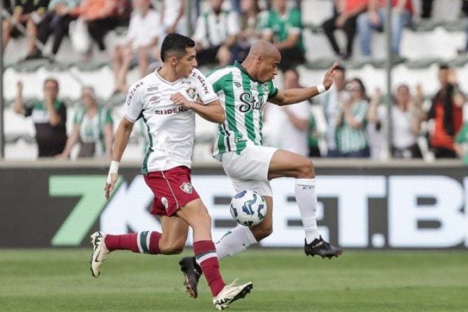 SERNA - Teve participação bem discreta na primeira etapa, mas encontrou-se na reta final e ofereceu perigo à meta adversária. Nota: 5,5 - Foto: Divulgação/FFC