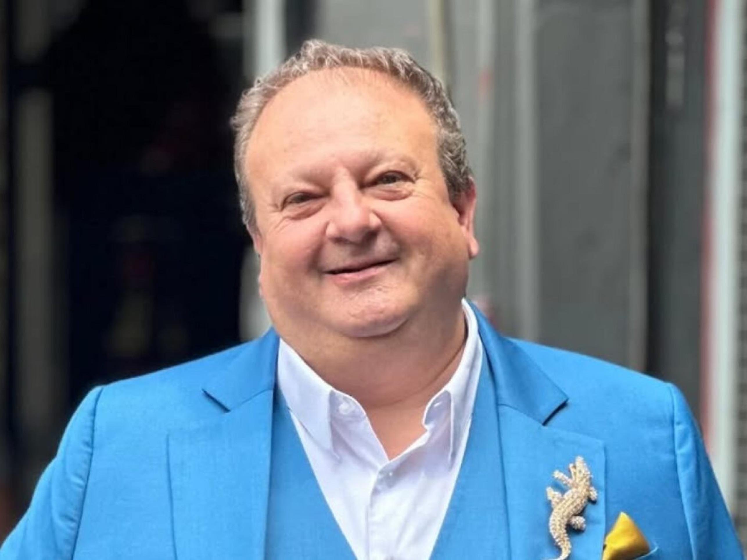 Antes da fama: foto revela visual de Érick Jacquin quando jovem -  (crédito: Observatorio dos Famosos)