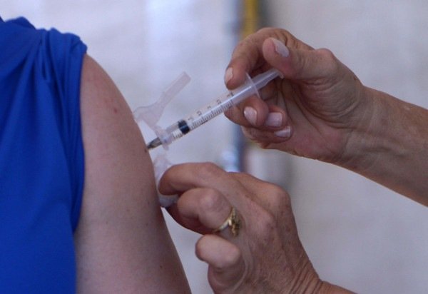  Ed Alves CB/DA Press